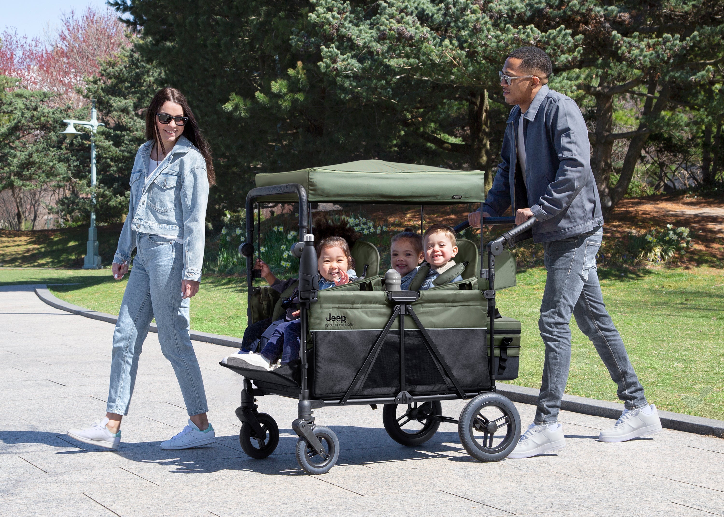 Jeep Wrangler Deluxe 4 Seater Stroller Wagon with Cooler Bag