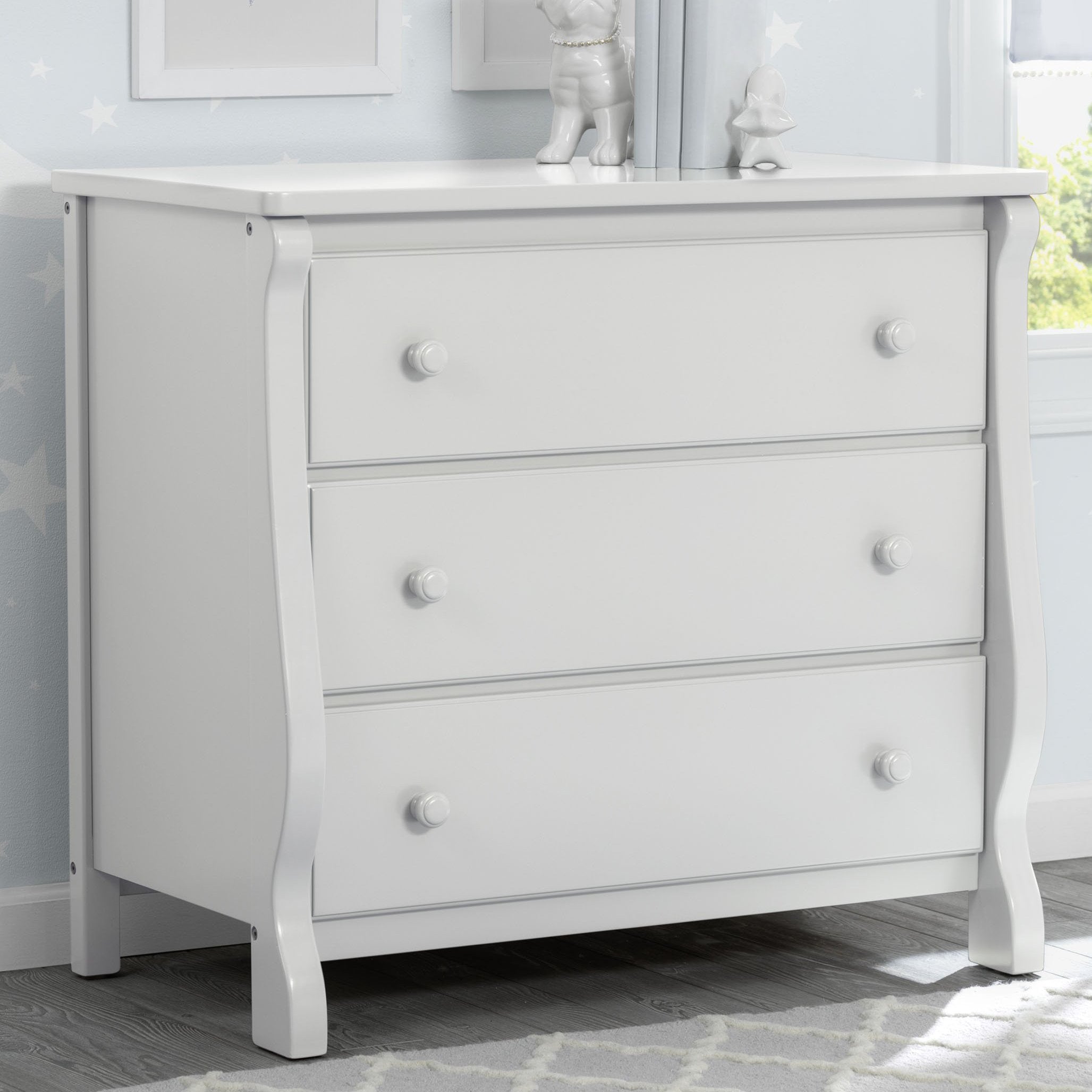 Universal 3 Drawer Dresser