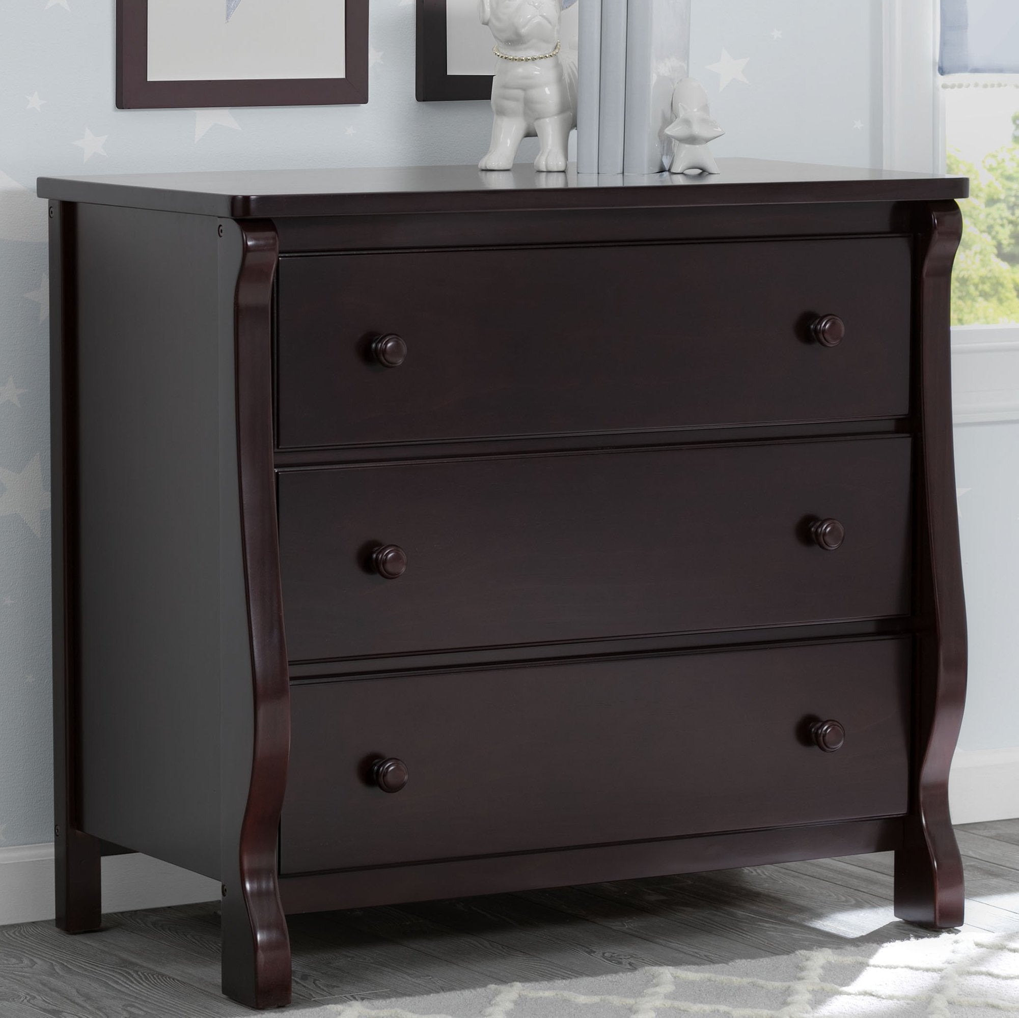 Universal 3 Drawer Dresser